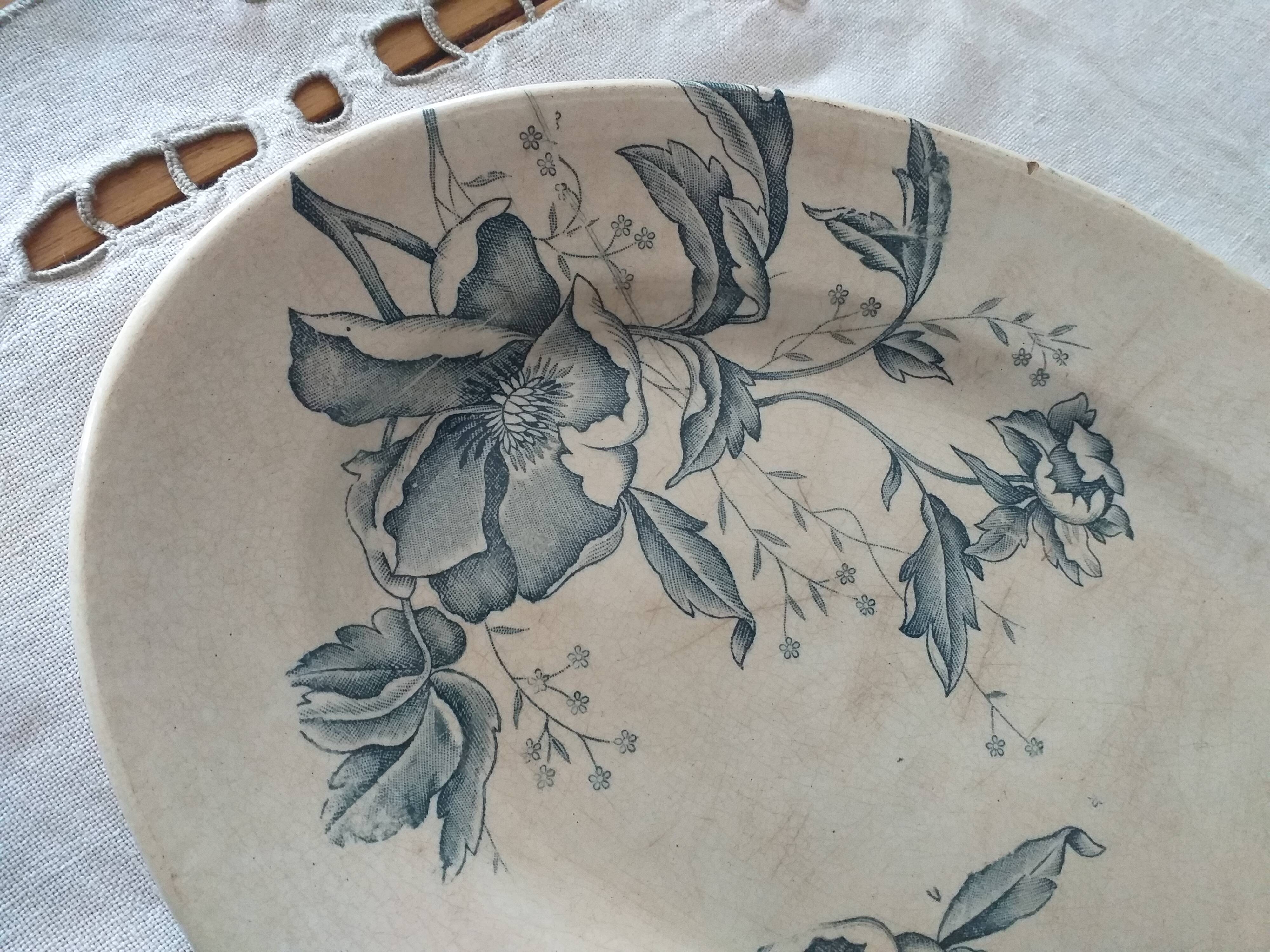 Old-size dishware Rose Faïencerie Lyonnaise