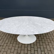 Original Knoll Tulip oval dining table (198cm) Carrara marble