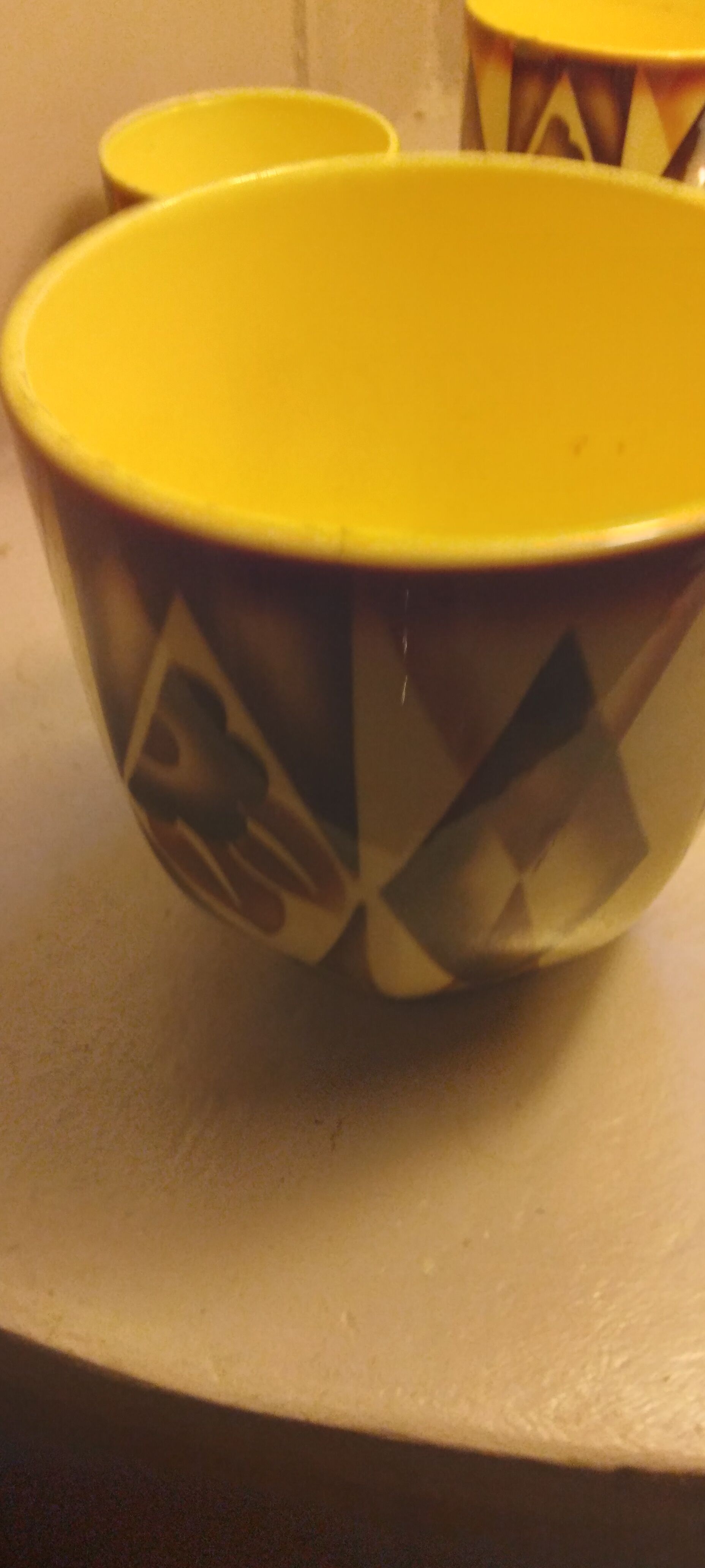 Hidden art deco pots