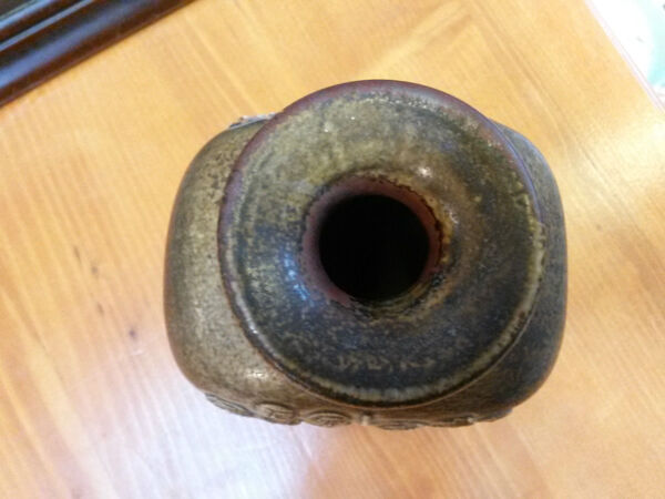 Vase modèle unique 1969 décor de têtes multiples Stig Lindberg