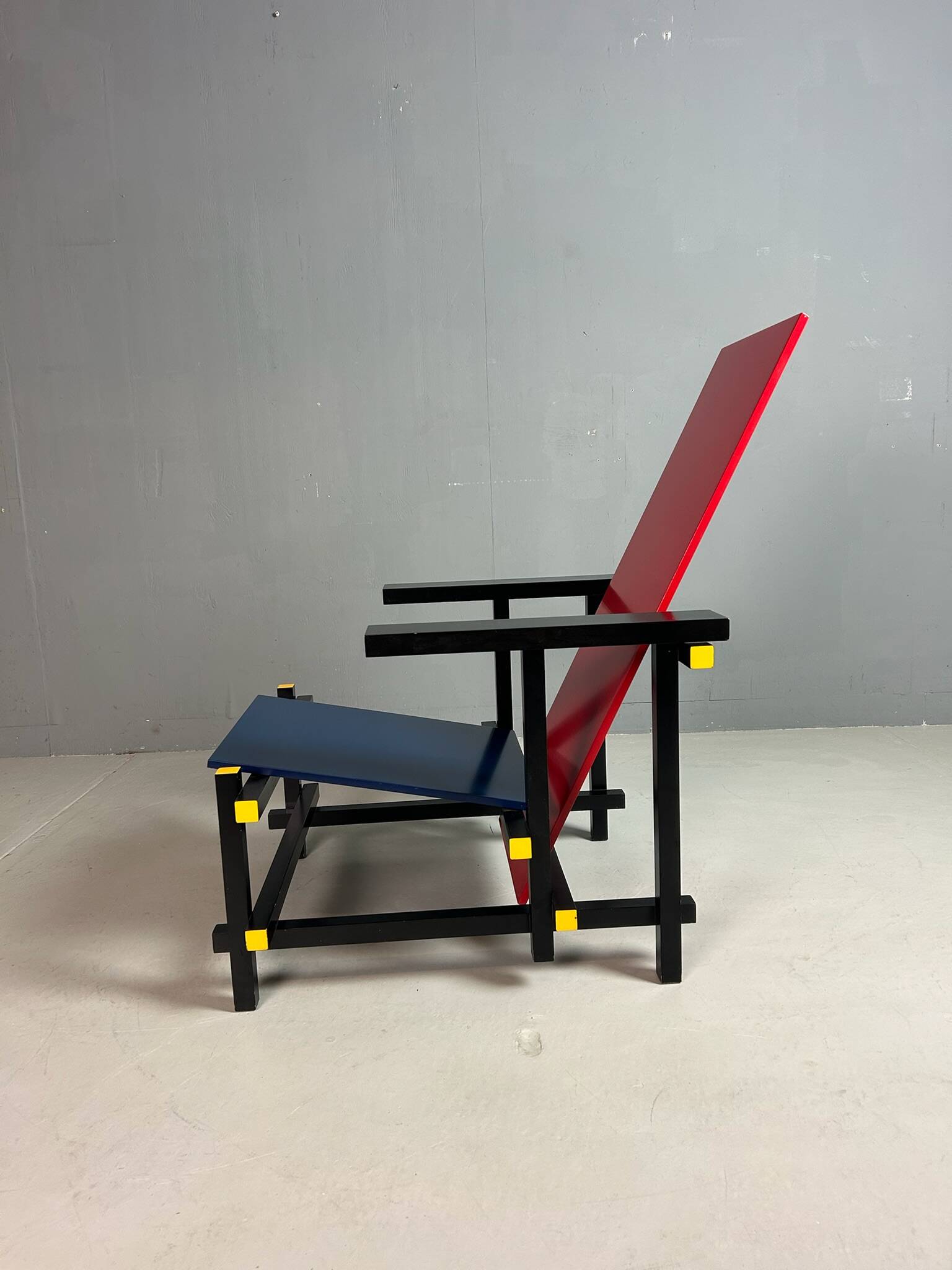 Gerrit Rietveld Red and Blue Chair by Cassina