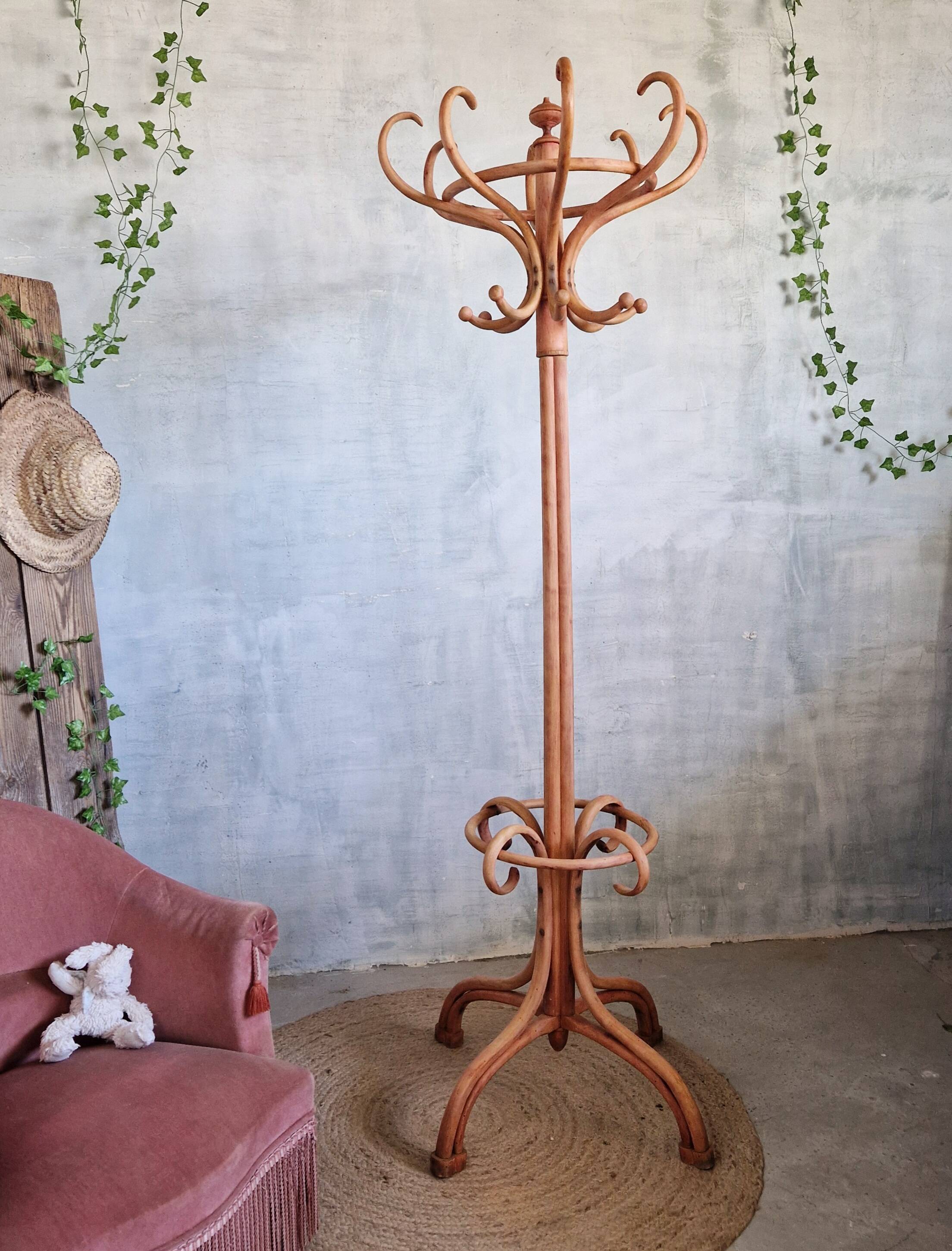 Beautiful Thonet parrot coat rack