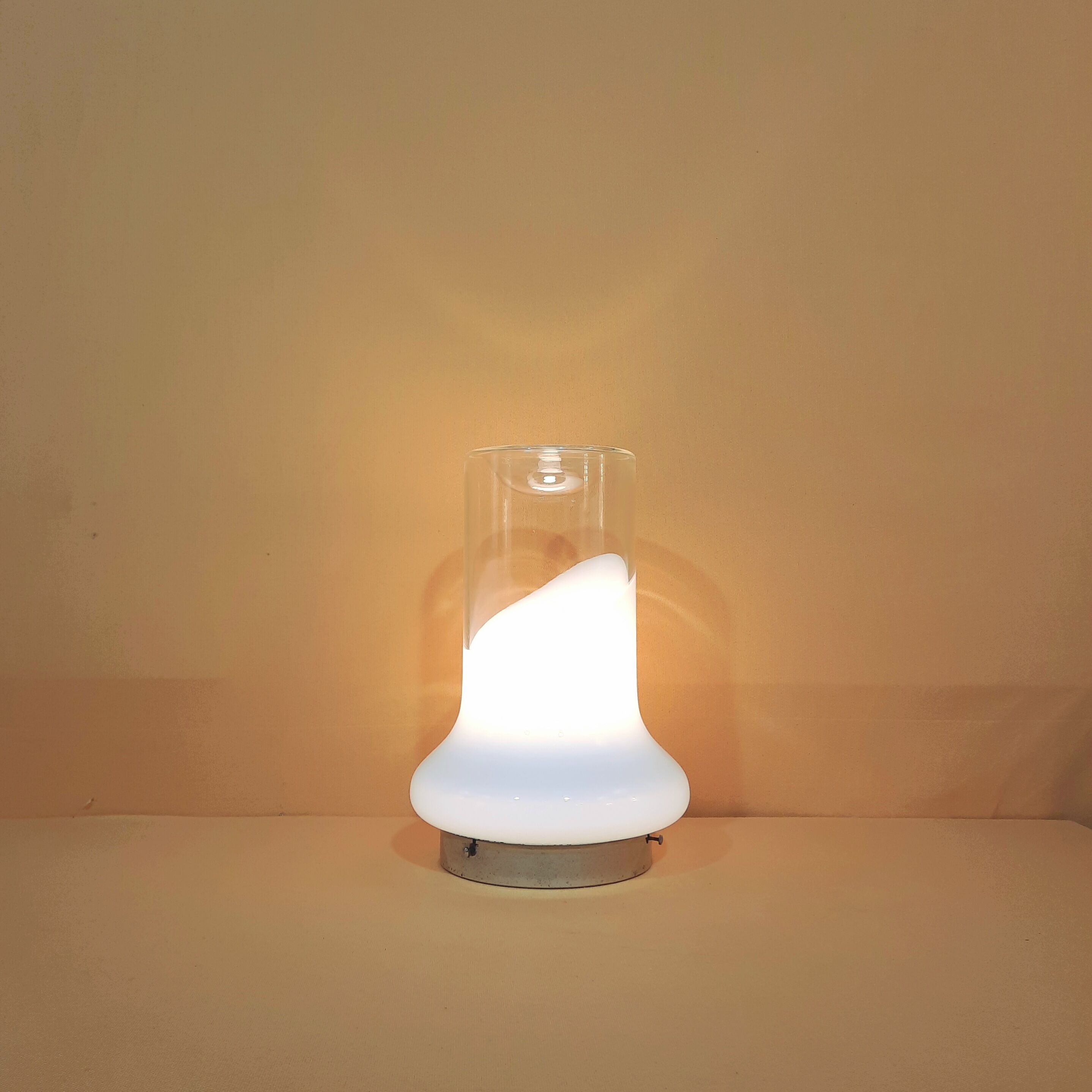 Italian table lamp circa 1970 in murano glass