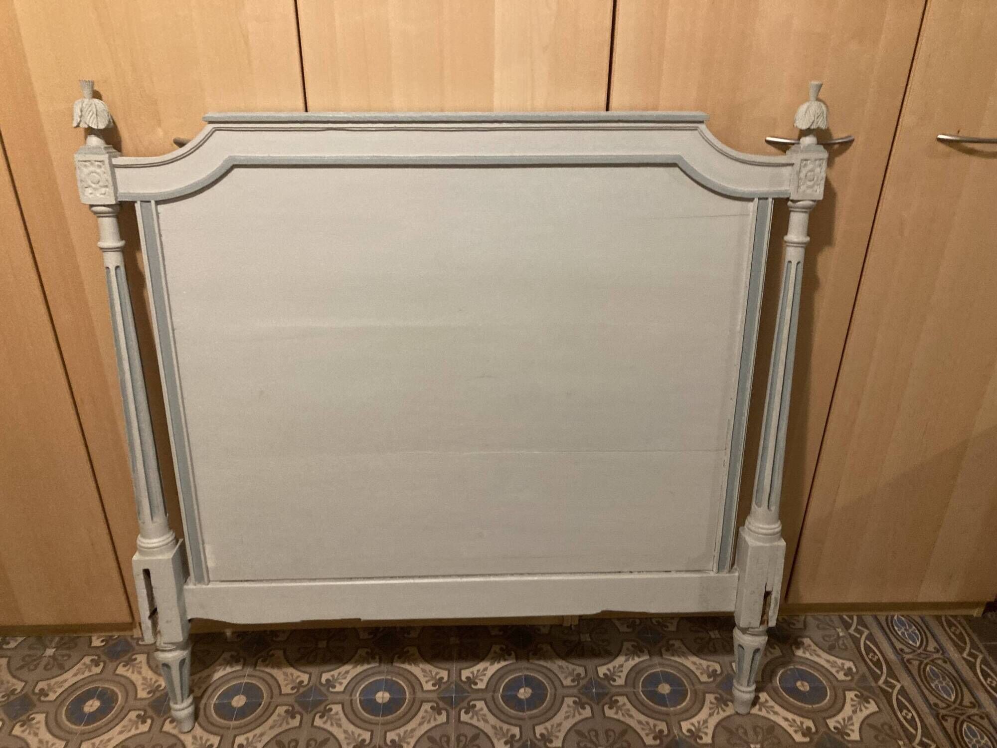 Lit en bois une place - époque Louis XVI