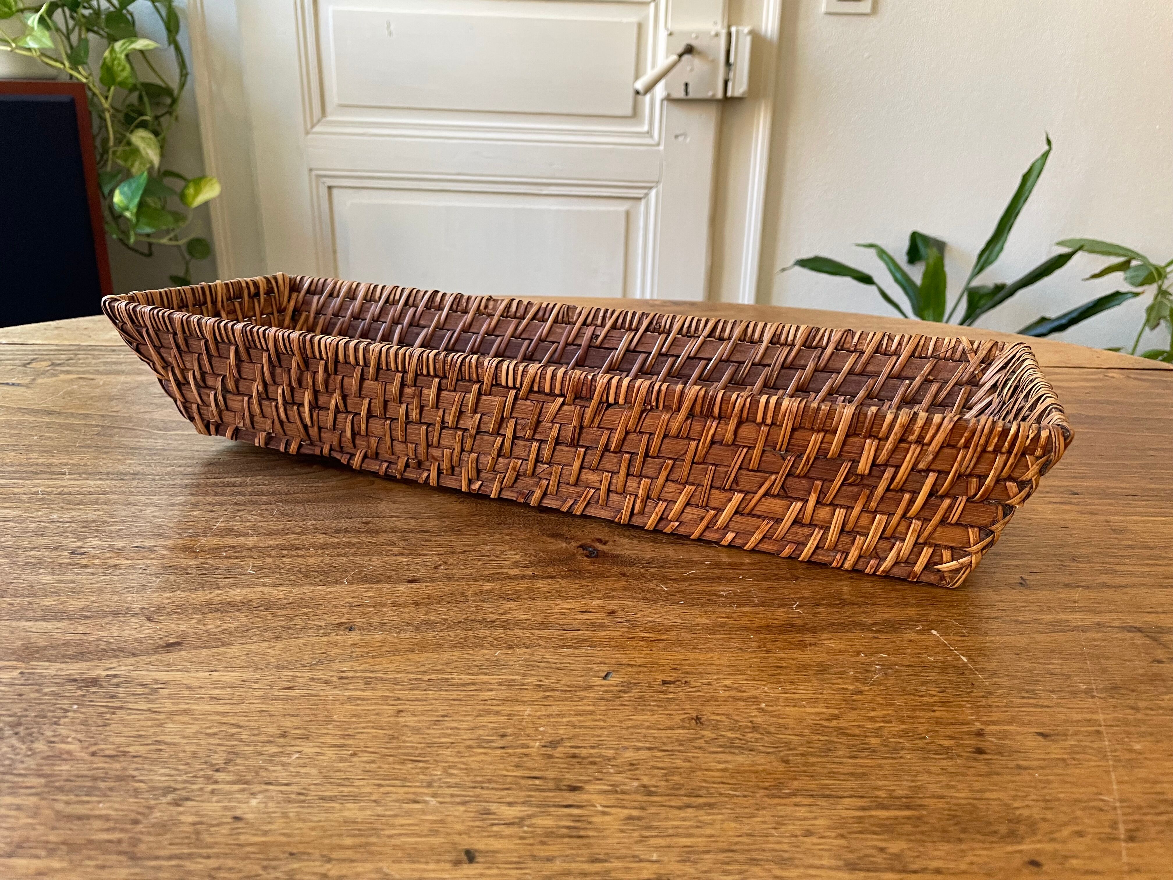 Wicker bread basket