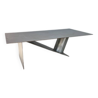 Table basse en métal artisanale 1970