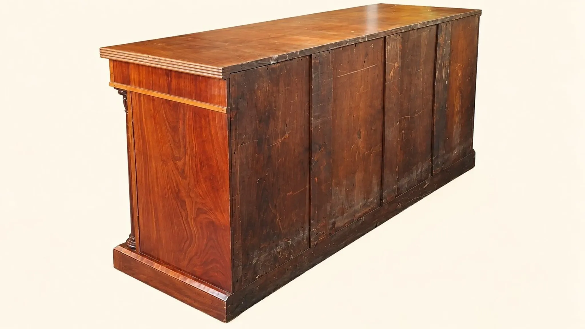 Large buffet in flame mahogany, William IV / Regency columns.