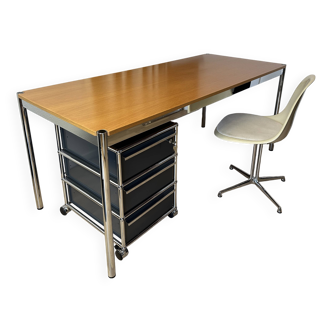 USM Haller desk in natural oak veneer