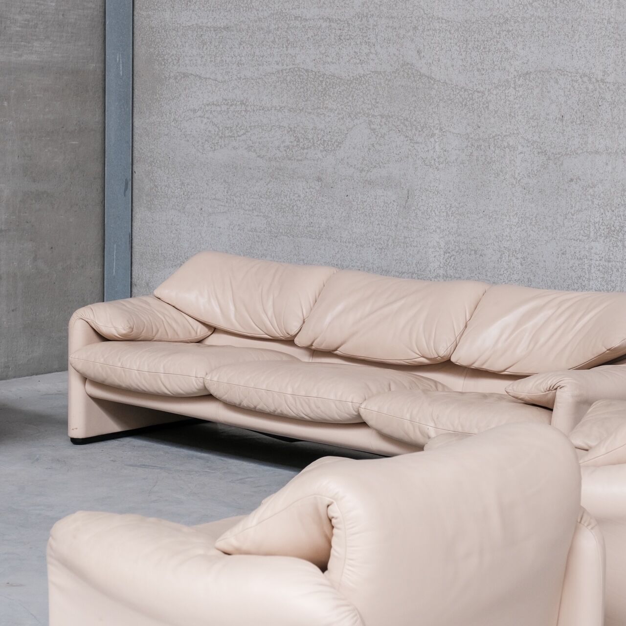 Vico Magisretti 'Maralunga' Suite of Sofas and Armchairs for Cassina