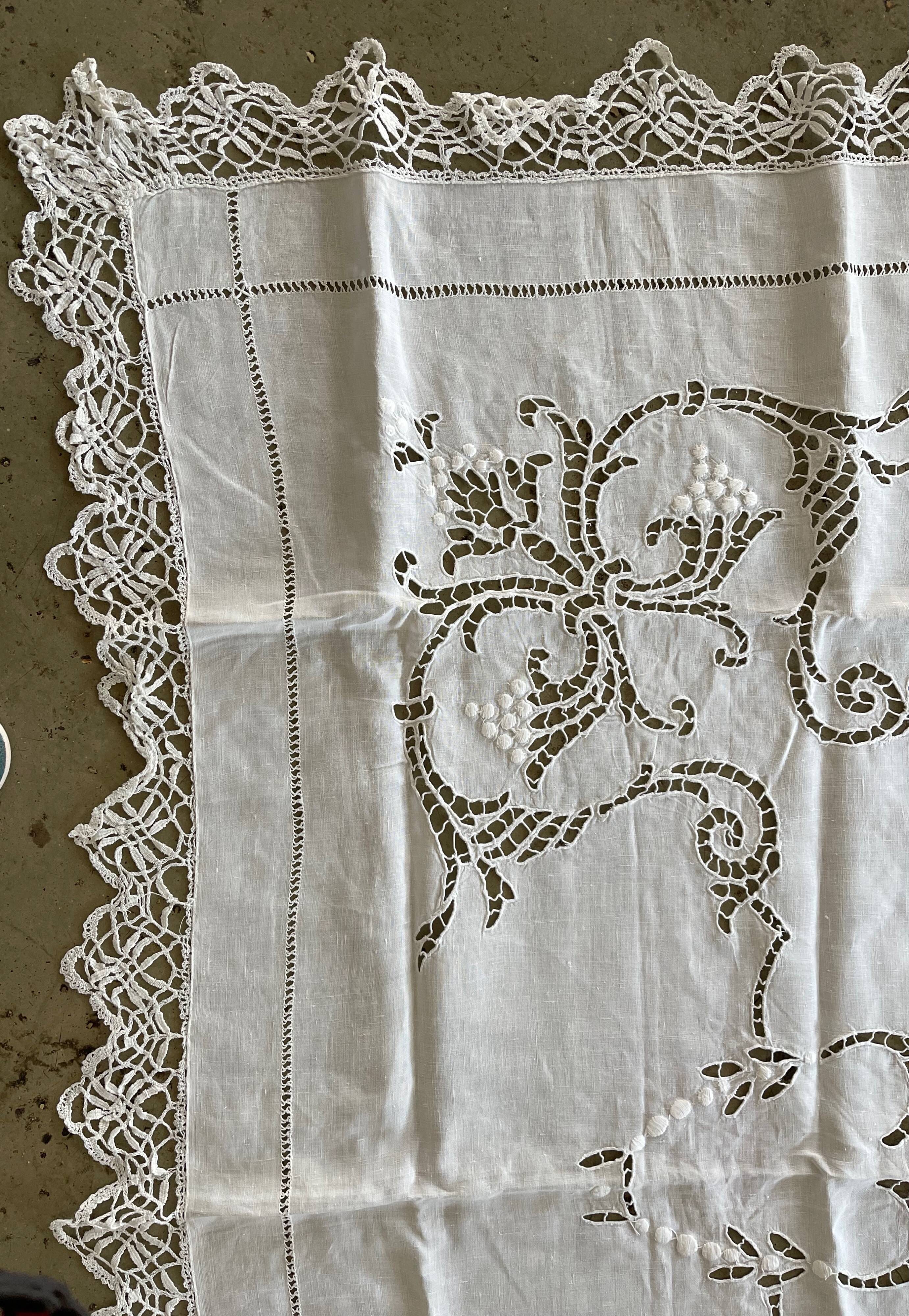 Old embroidered square tablecloth bordered bobbin lace