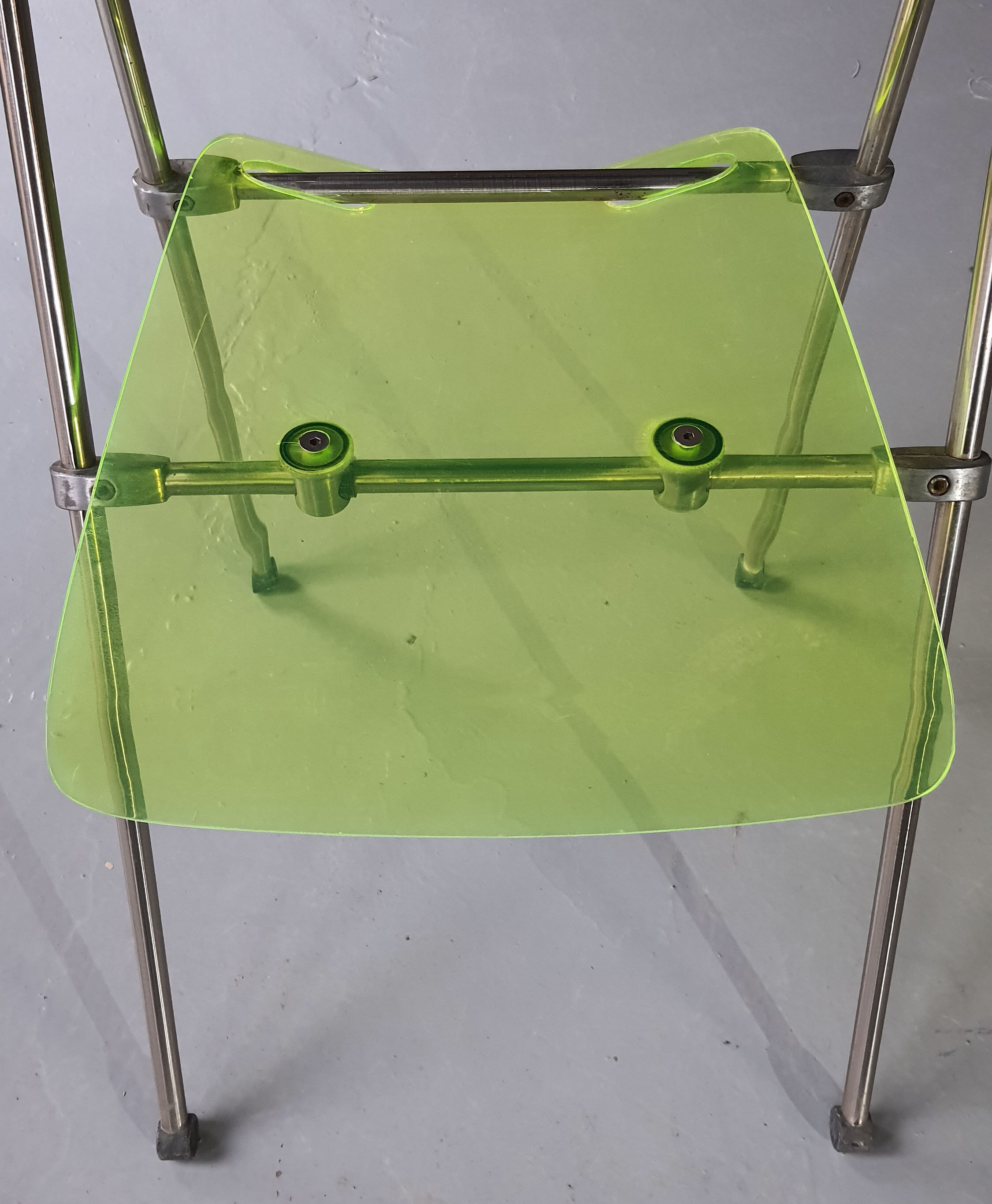 Modern folding chair in plexiglass Giancarlo Piretti - EDA Concept
