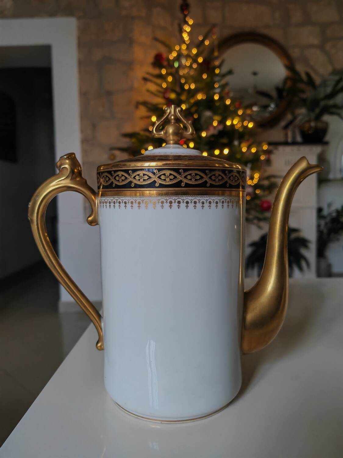 Chabrol and poirier coffee maker