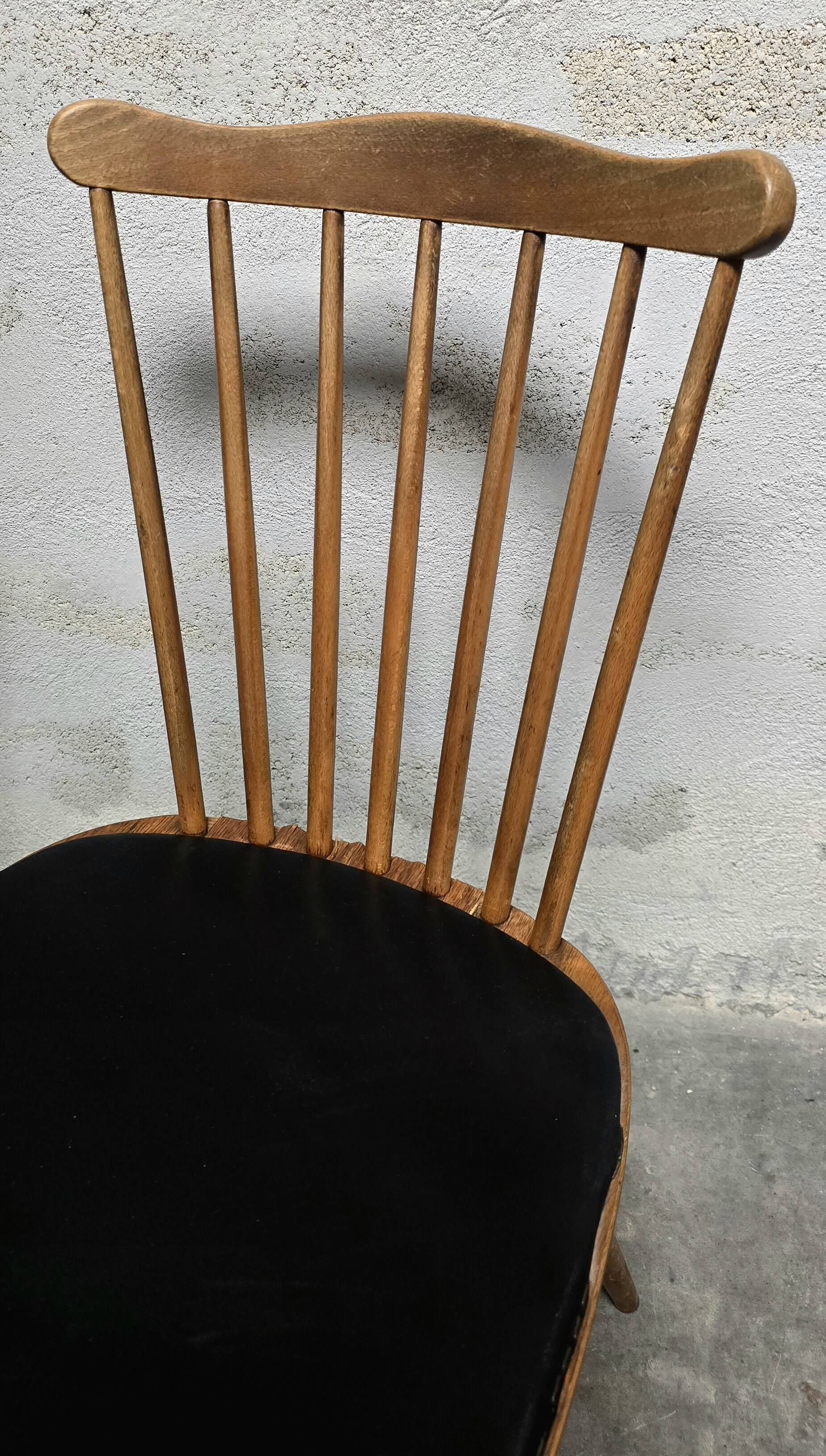 Lot de deux chaises vintage Baumann Sonate 1960