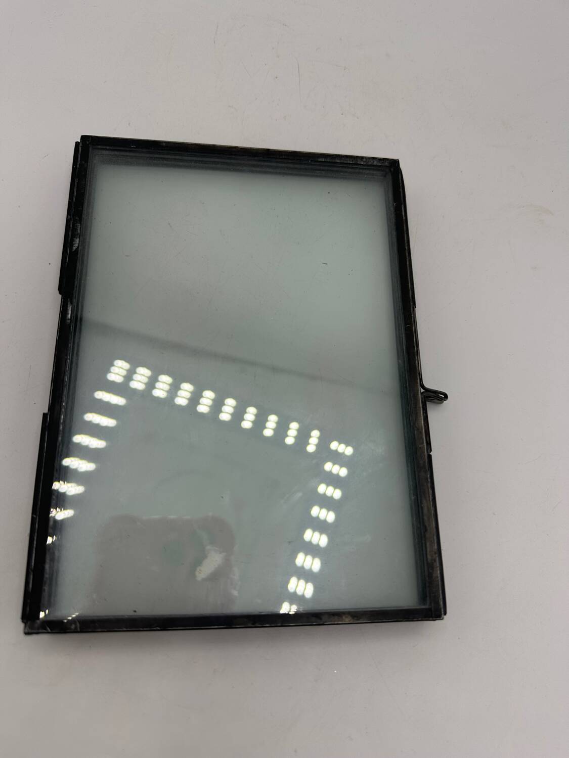 Showcase photo frame