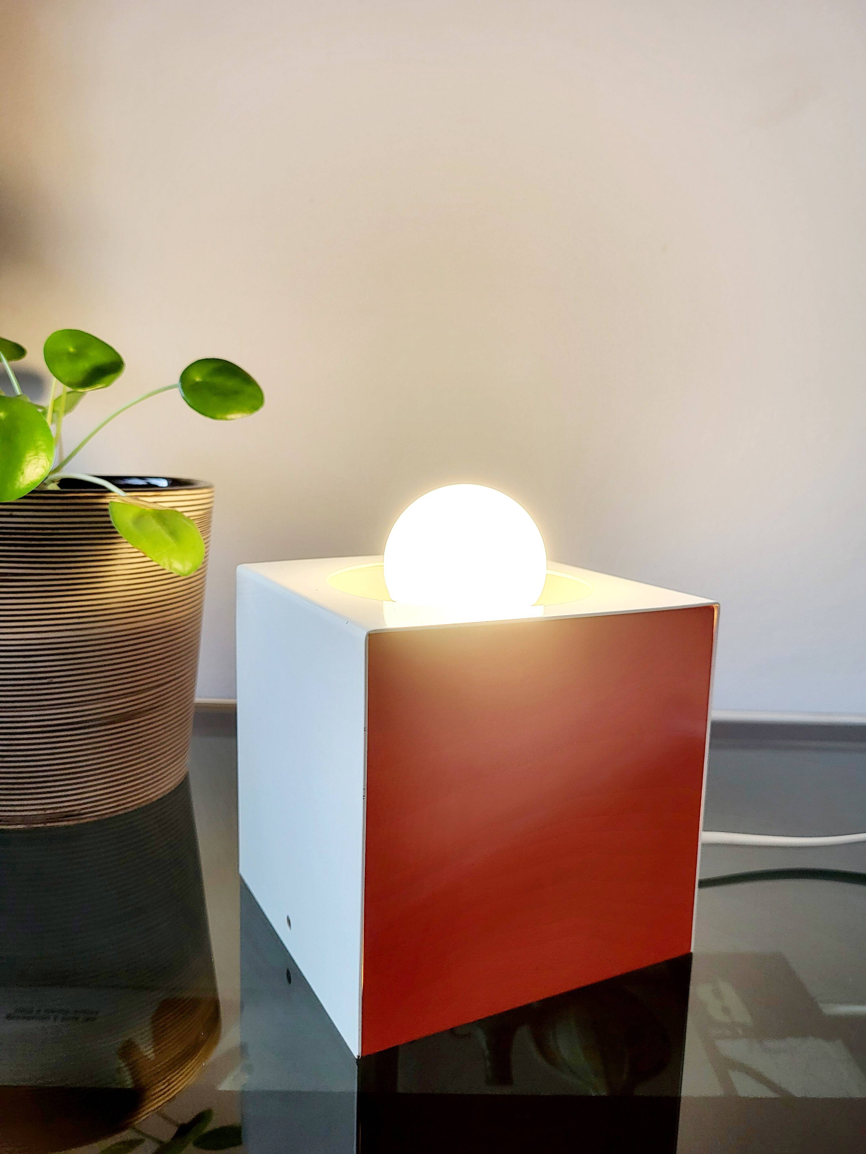 Lampe tafel « cube » de l'ère spatiale, Anvia, Johannes Joseph Maria (Jan) Hoogervorst