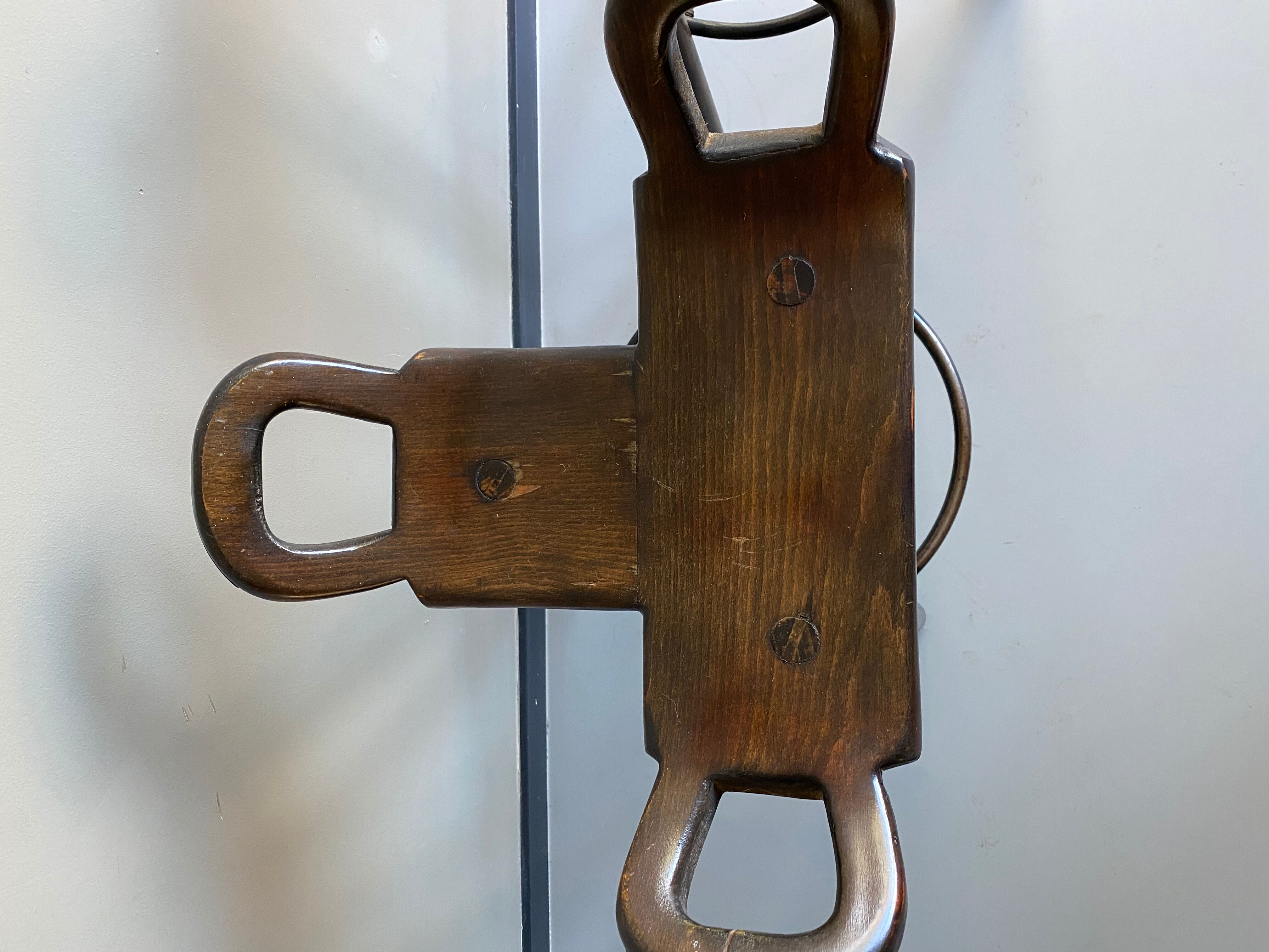 Deux tabourets de bar espagnol Sergio Rodrigues Confonorm Marbella