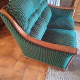 2-seater sofa in green fabric and wood