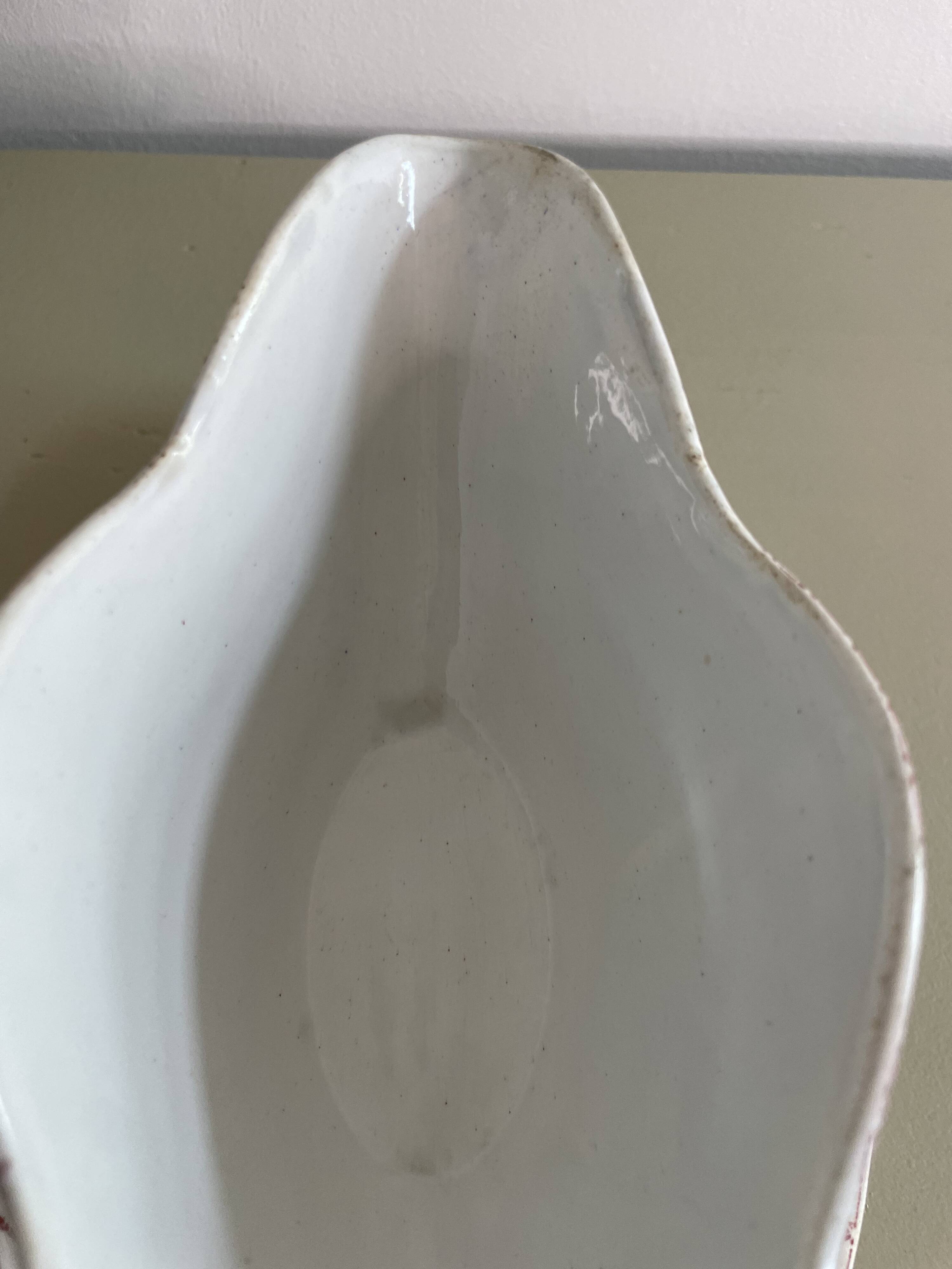 Lebacqz & Bouchart St Amand Nord Glycines pink ironstone sauceboat