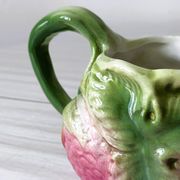 Slip milk jug