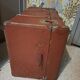Vintage vintage old travel trunk dating from the 1920s/1940s