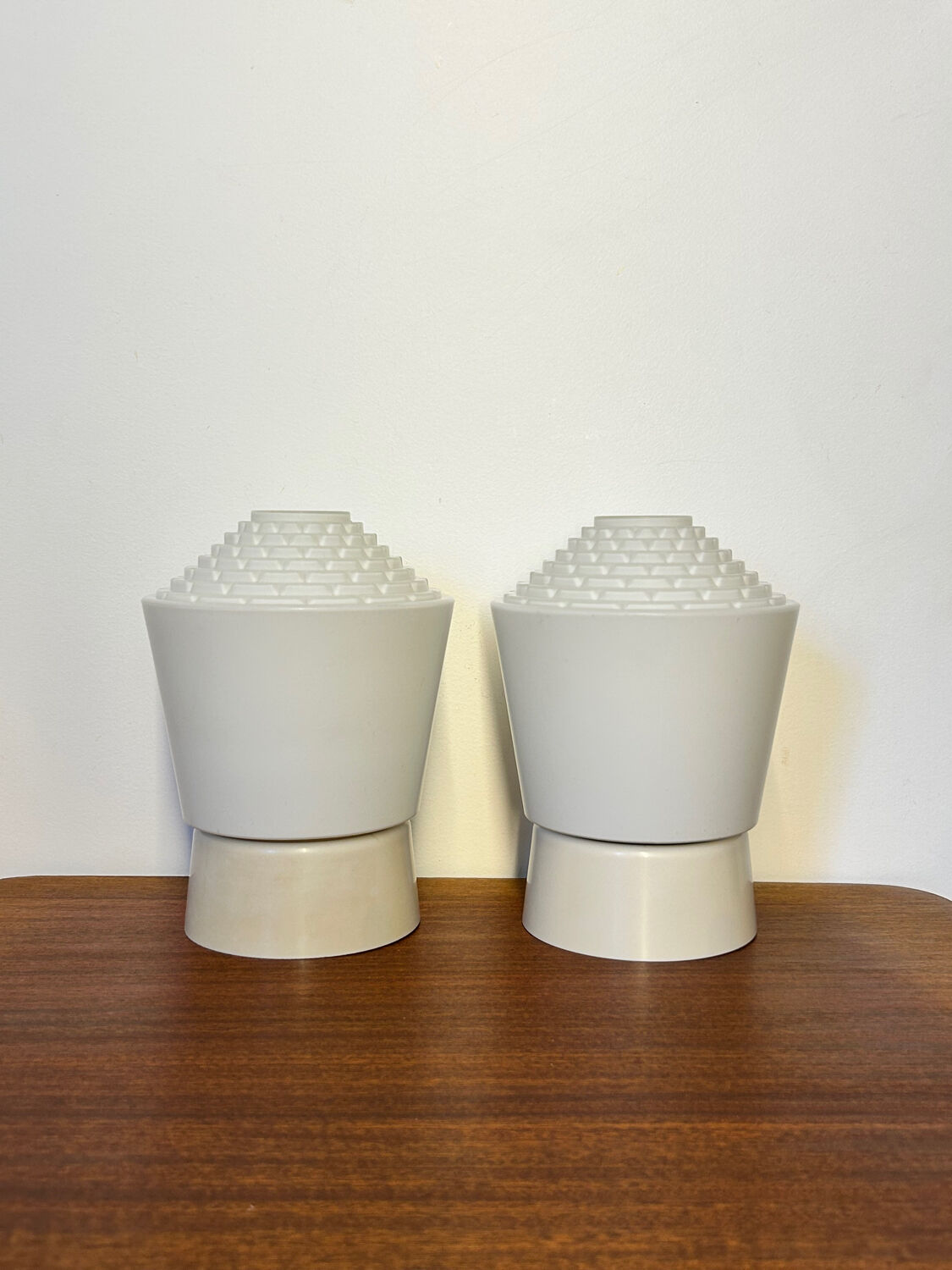 Paire appliques Philips opaline années 60