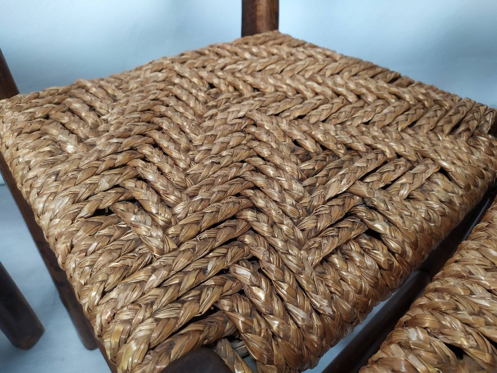Chaises vintage en paille rustique
