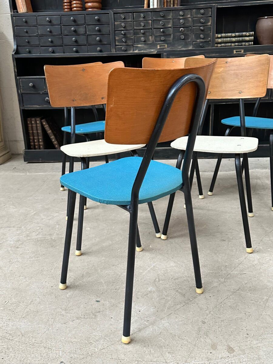 Suite de 6 chaises vintage