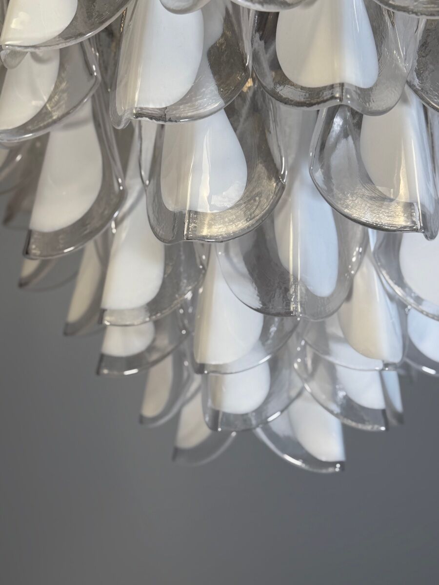 Venetian lustre in colourless and white Murano glass, circa 1990.