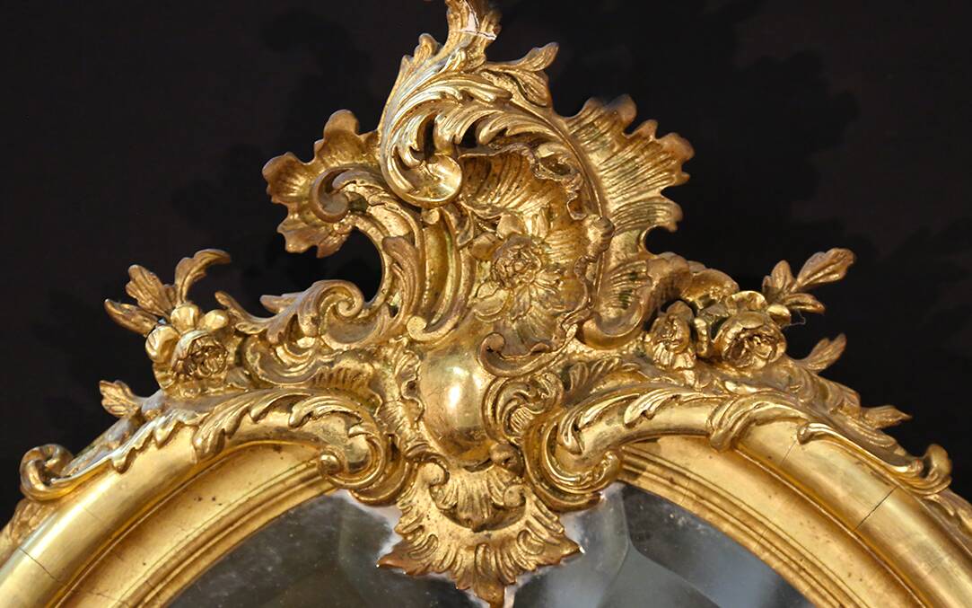 Petit Miroir En Bois Et Stuc Doré à La Feuille, XIXème