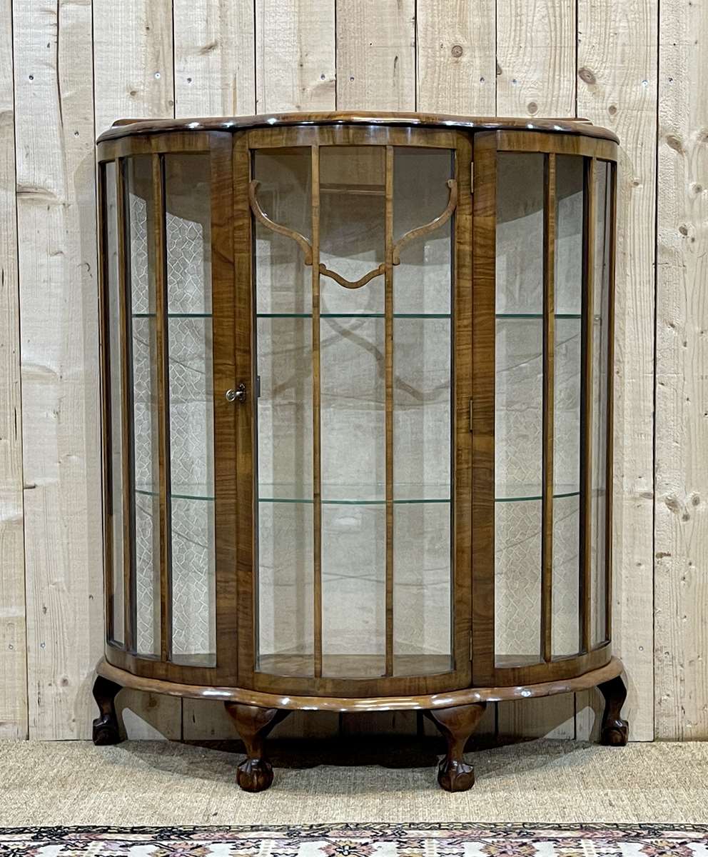 English Art Deco walnut showcase