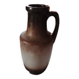 Ancien pot d'eau