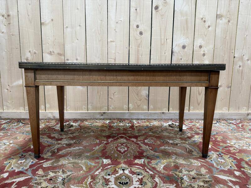 Table basse de style Louis XVI en marbre blanc et merisier