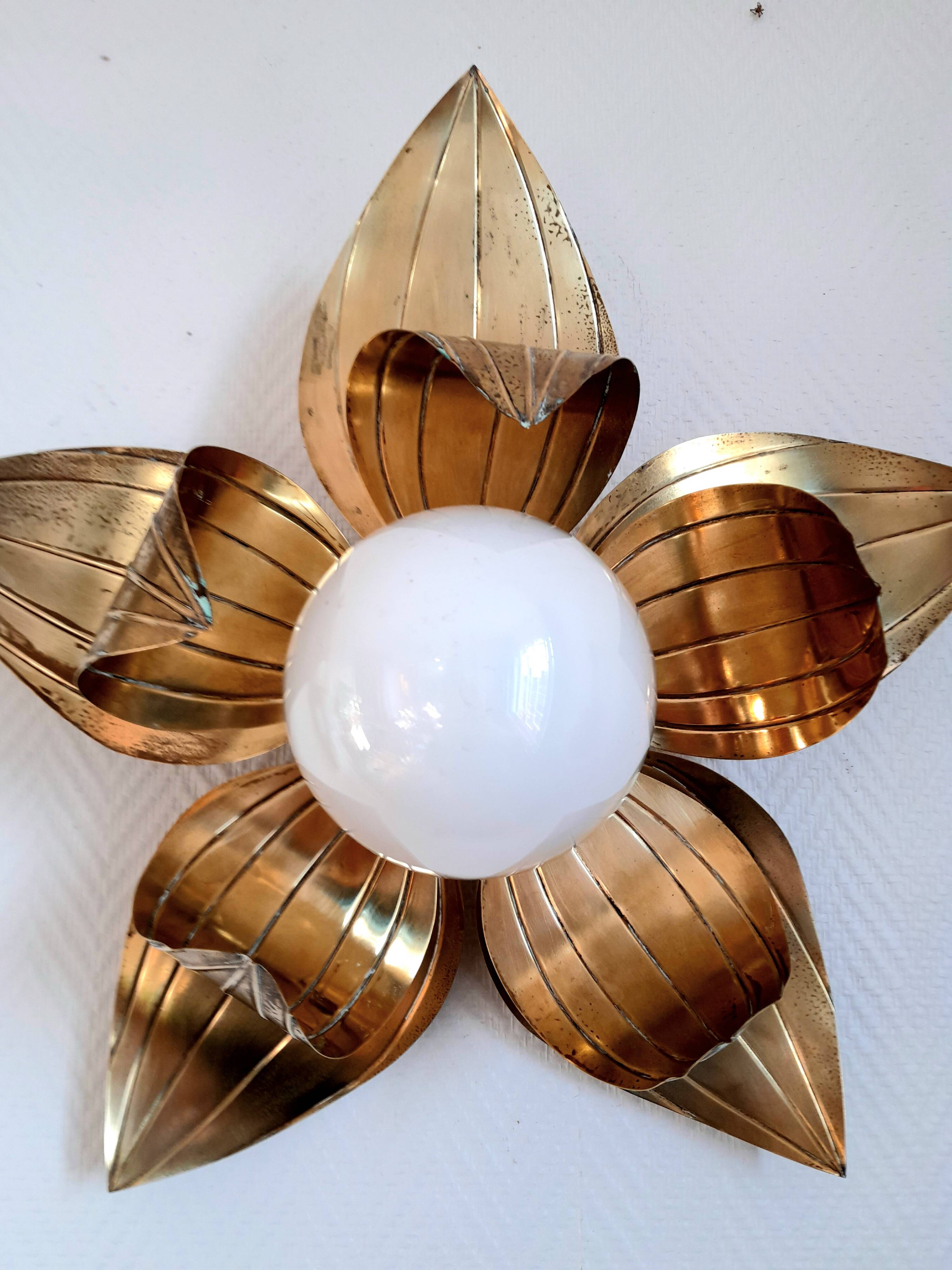 Large brass flower wall light, Jansen style, 1960