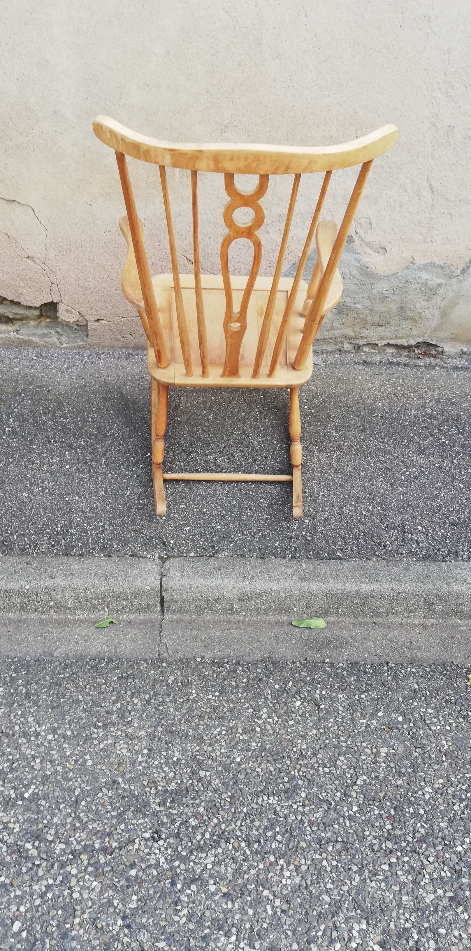 Rocking chair vintage light wood