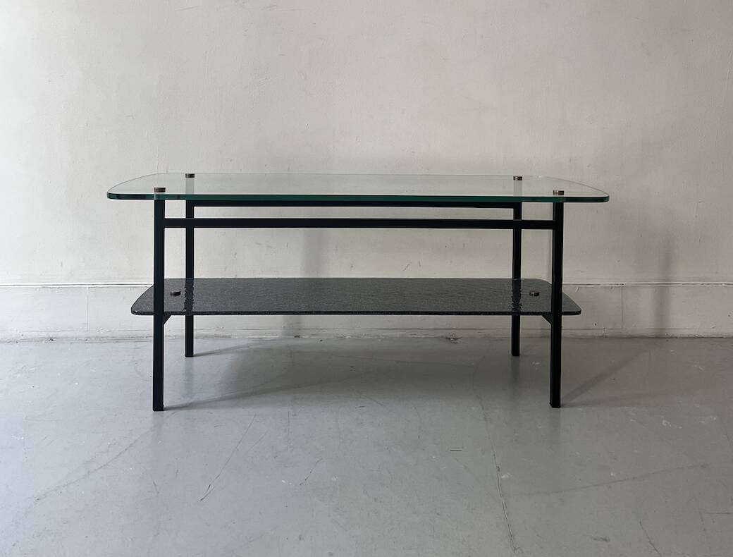 table basse en verre et métal noir, 1950