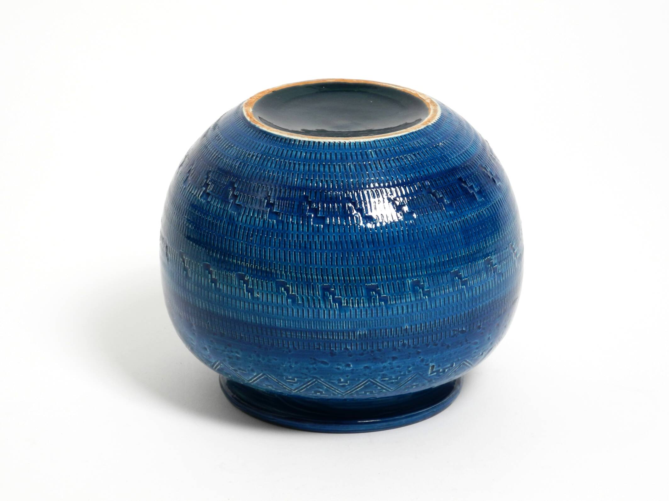 Magnifique vase en céramique Rimini Blu des années 1960 par Aldo Londi pour Bitossi Italie.