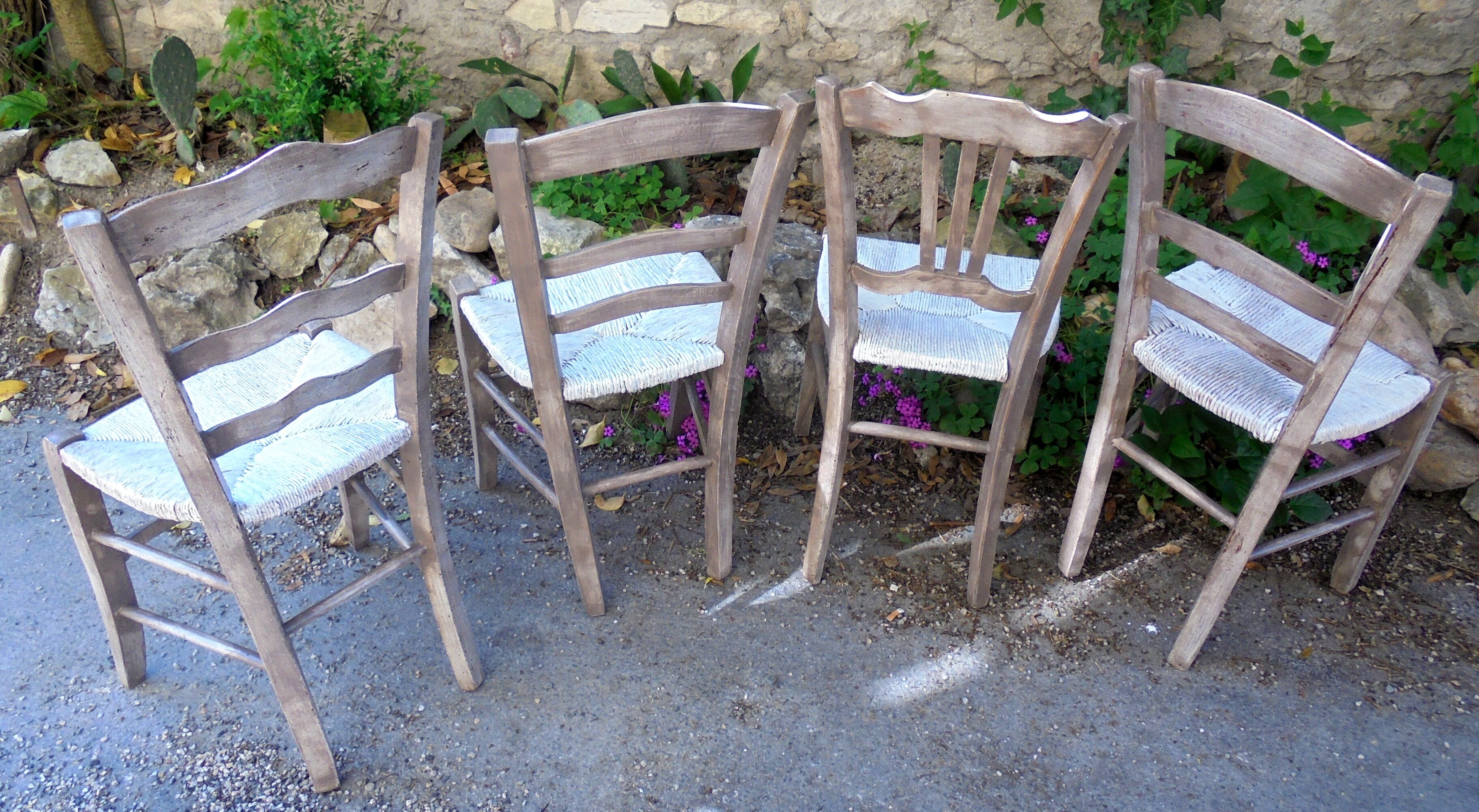 Lot 4 mulched chairs