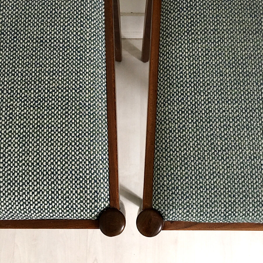 Pair of scandinavian chairs 60
