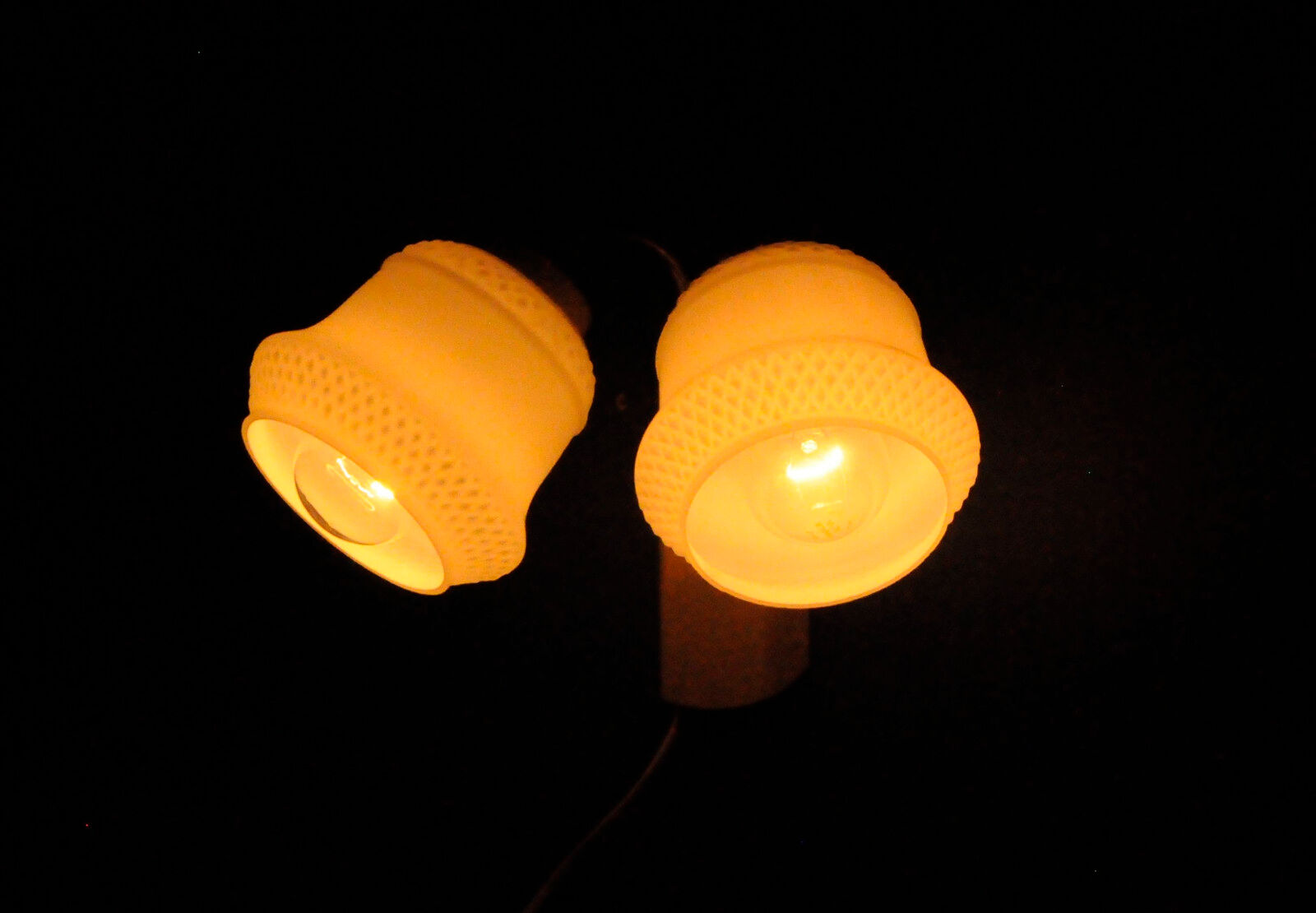 Scandinavian design wall lamp