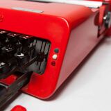 Typewriter Olivetti Valentine 1970