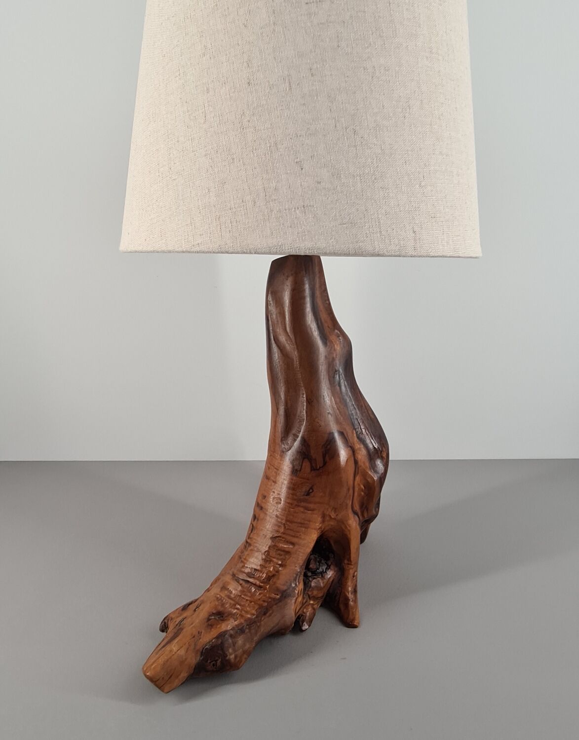 Brutalist stump lamp in olive wood 1950