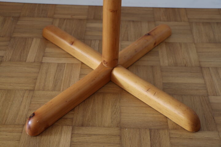 Scandinavian pine coat rack 1970