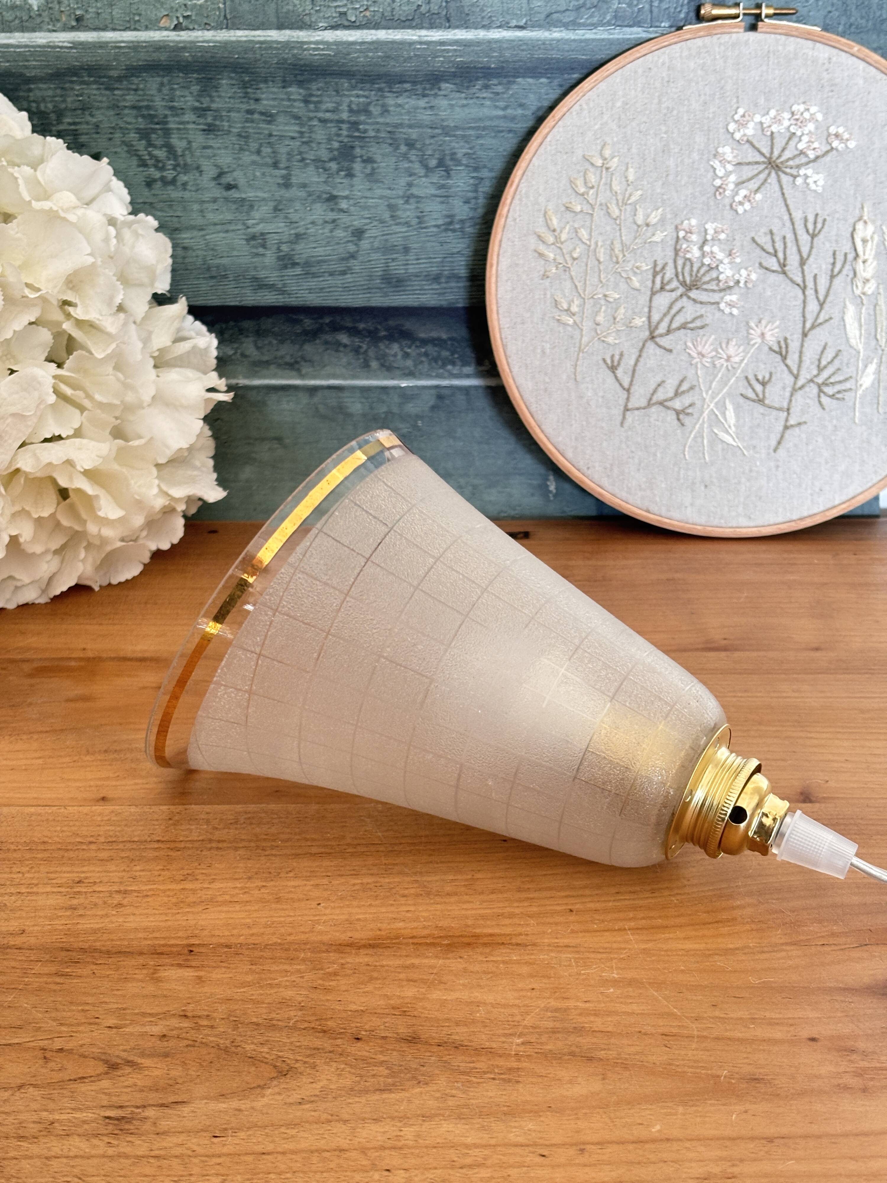 "Clara" portable lamp