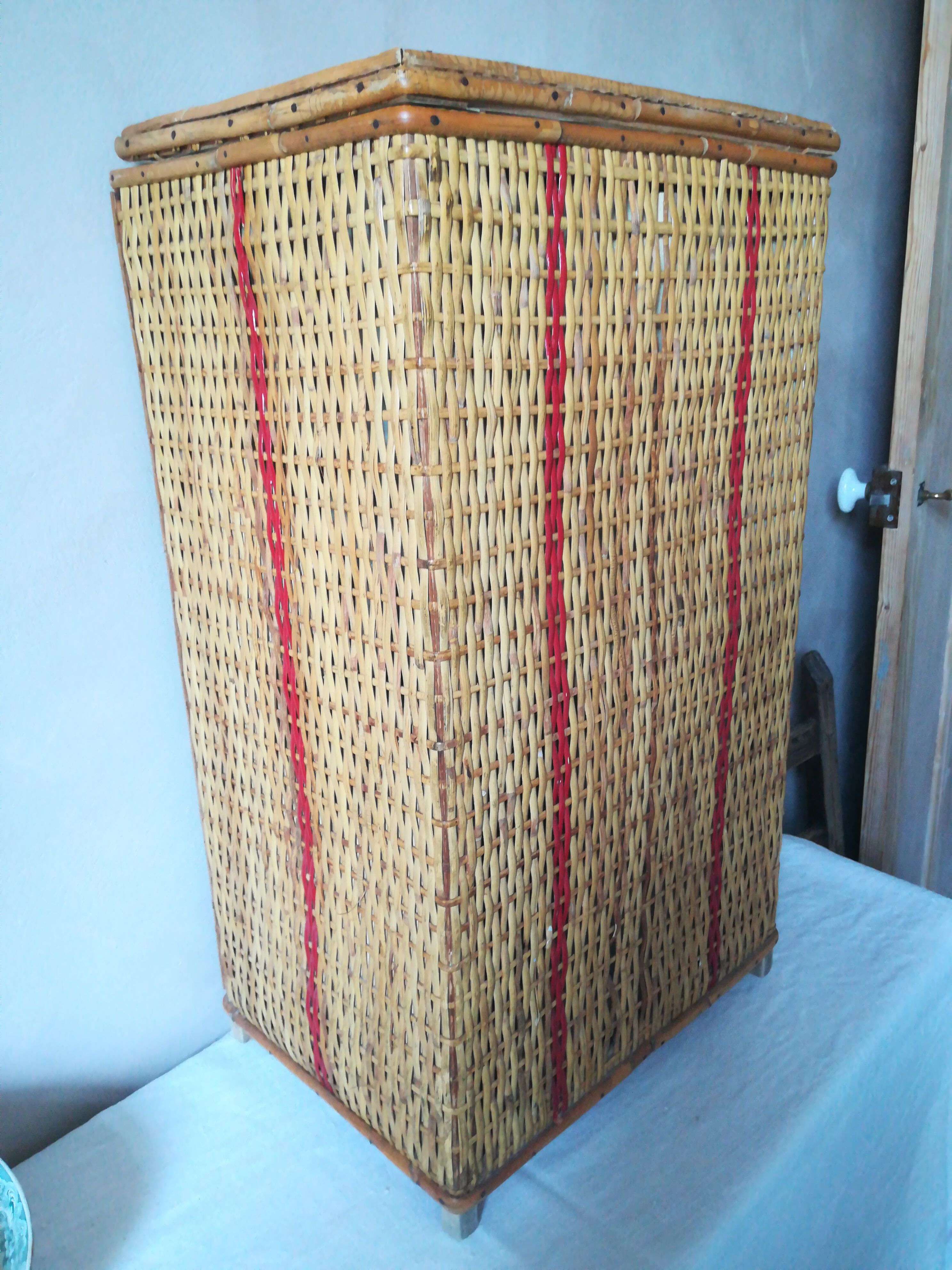 Wicker storage basket