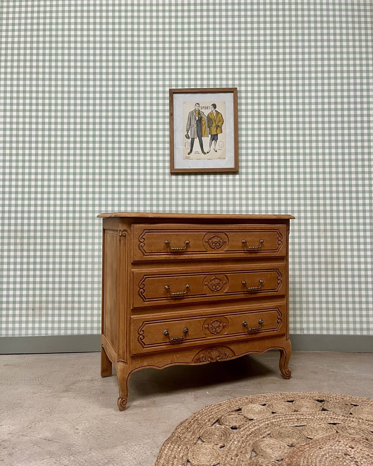 Renovated shabby chic chest of drawers