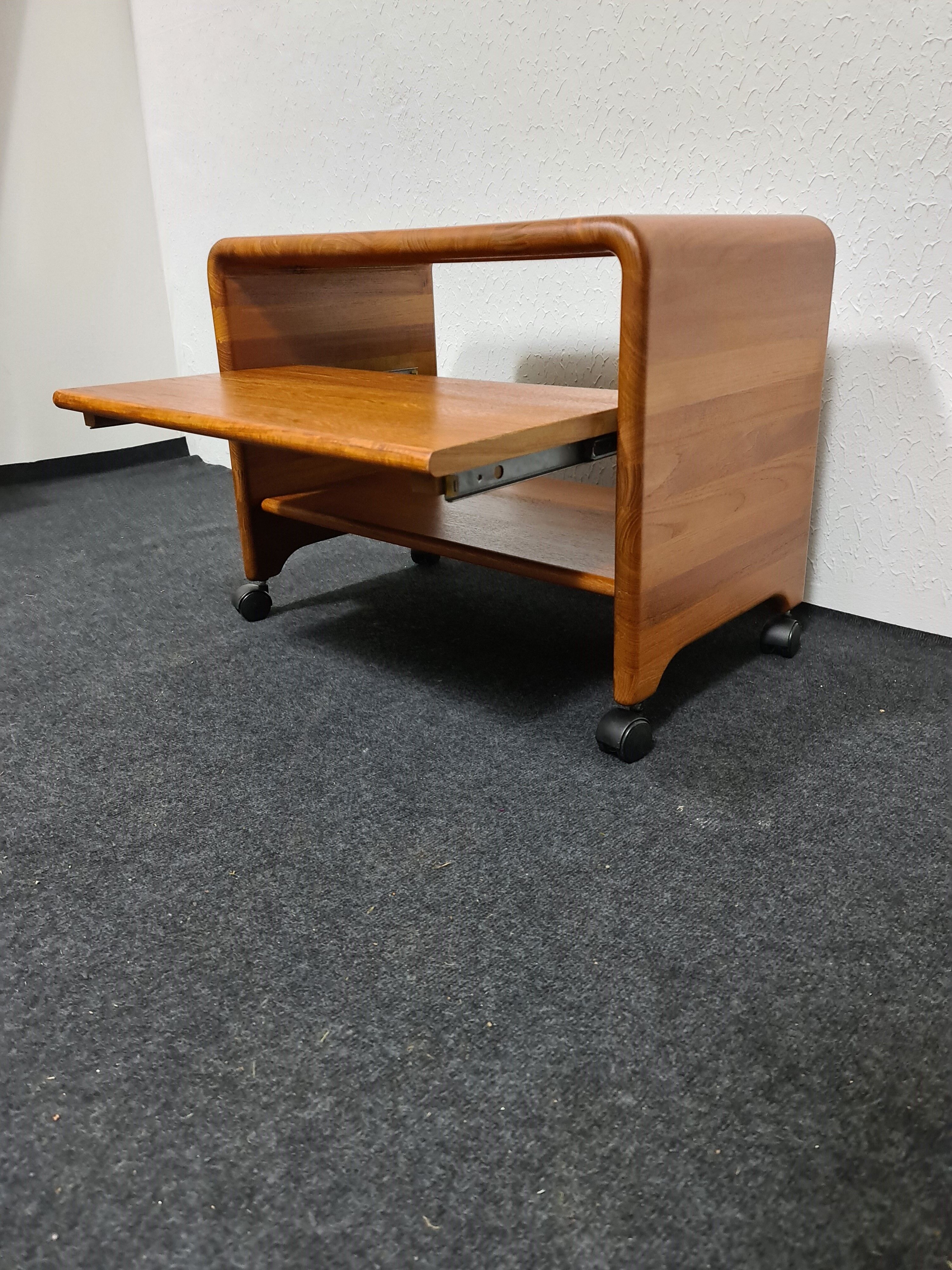 Vintage teak Danish design audio/tea or trolley by Hornbaer Mobilfabrik