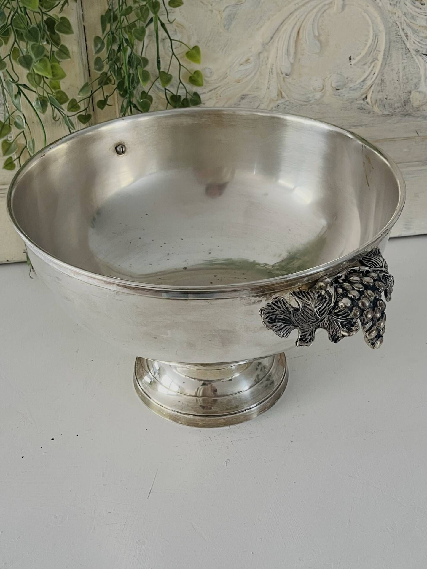 Champagne bucket Silver Plated with Grape Handles, Cl