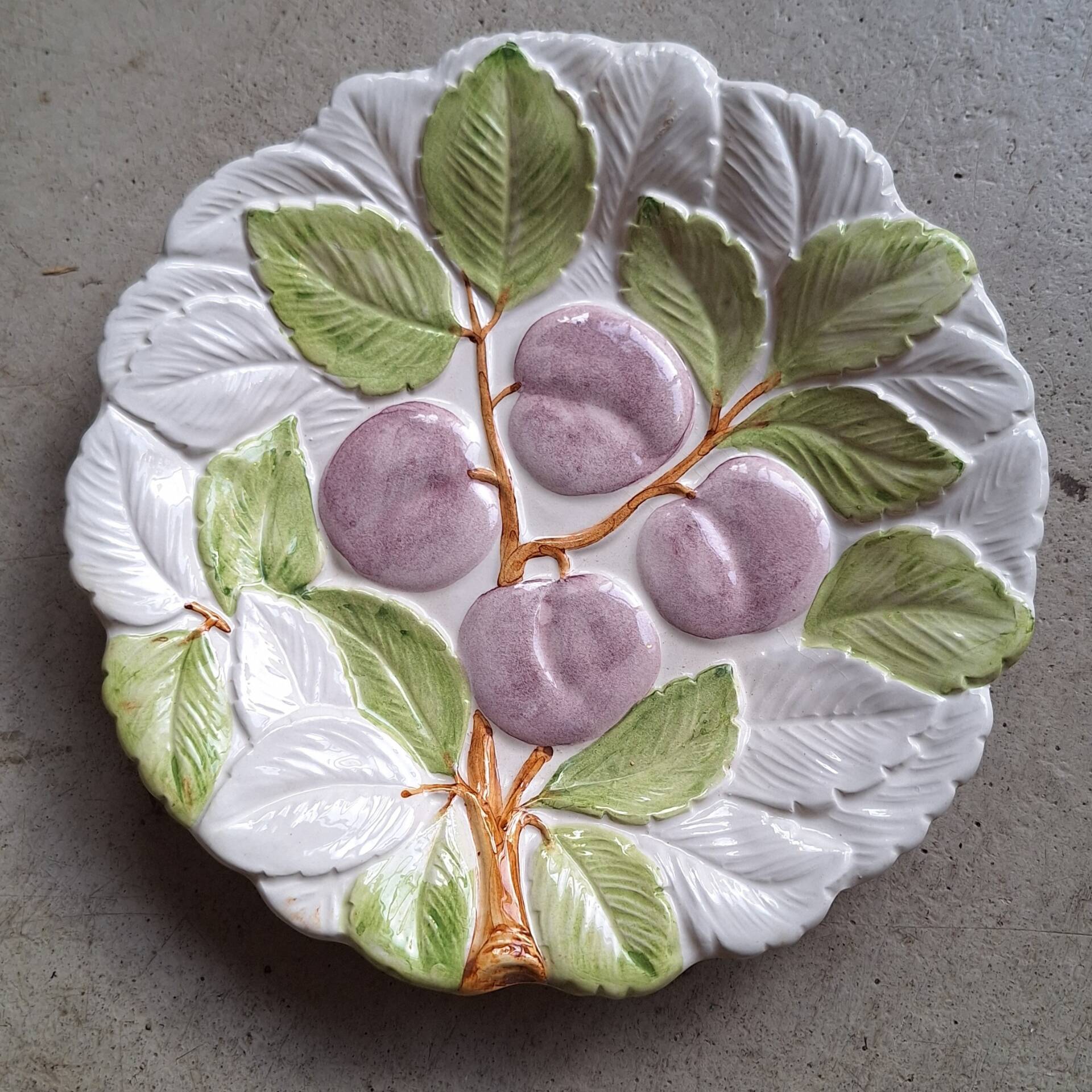 Set of majolica plates Made in Italy