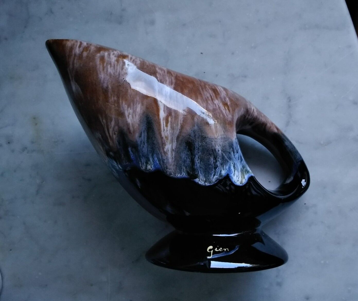 Pitcher style bistro 50s