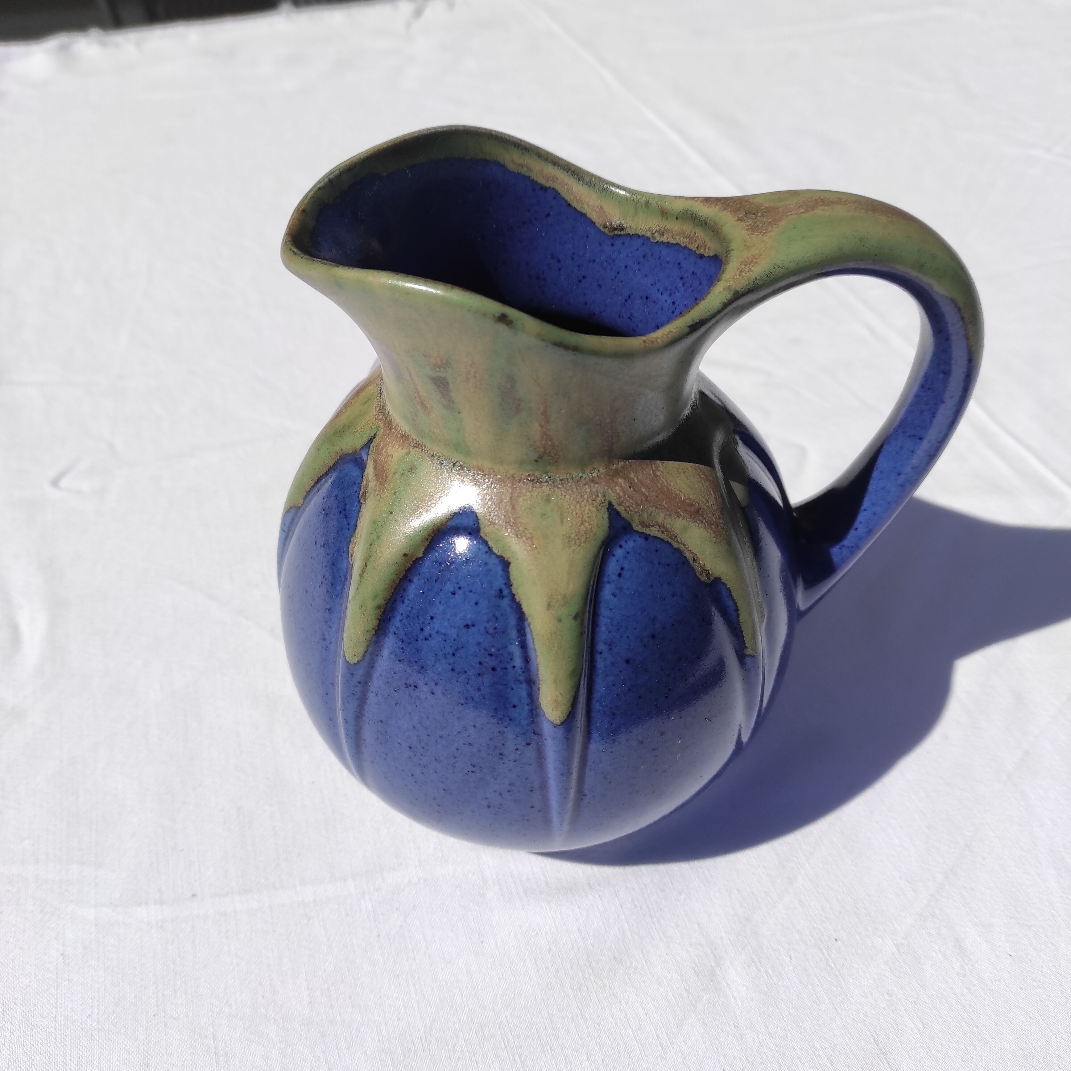 Jug pitcher in Art Denbac sandstone